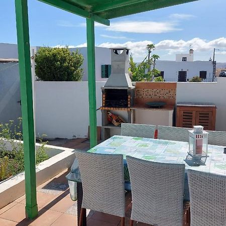 Casa Antonia Reyes, A La Sombra De Famara Apartment Munique Exterior foto