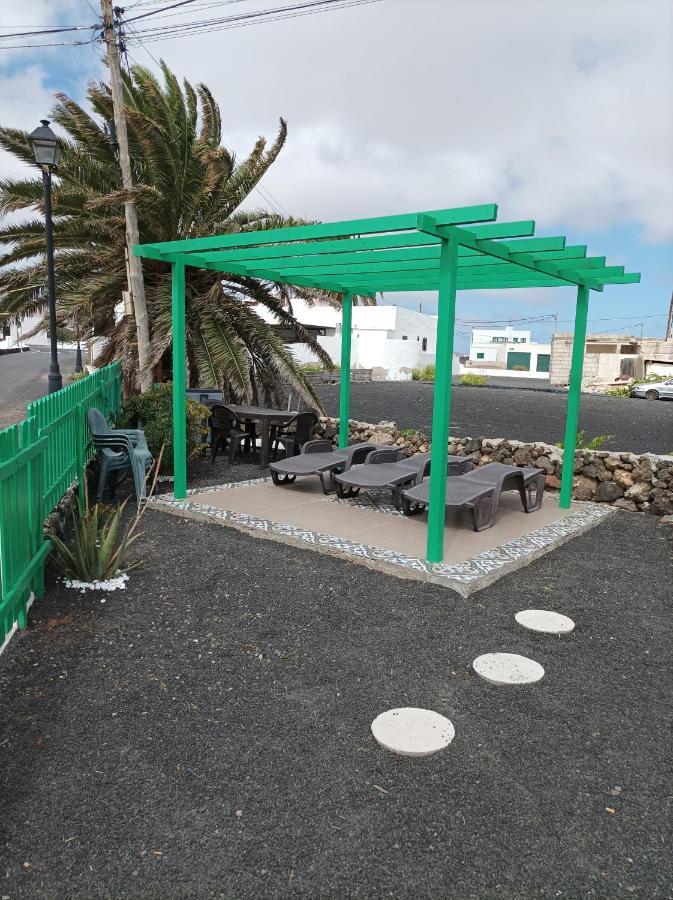 Casa Antonia Reyes, A La Sombra De Famara Apartment Munique Exterior foto