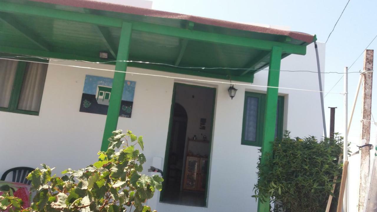 Casa Antonia Reyes, A La Sombra De Famara Apartment Munique Exterior foto